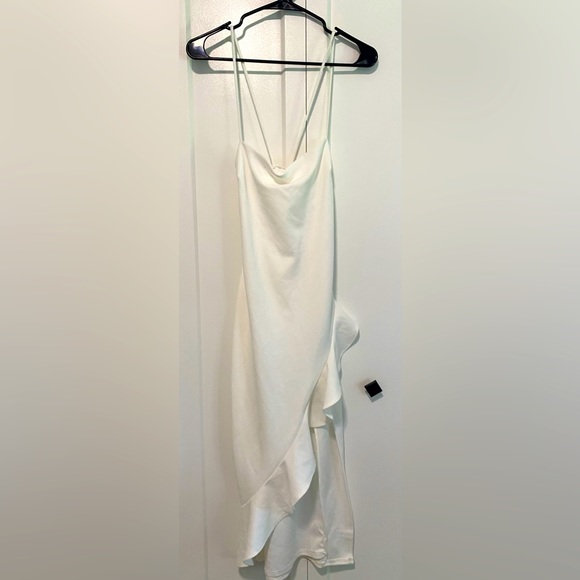 NWT White Strappy Ruffled Dress by Windsor |Size Large - Picture 13 of 13
